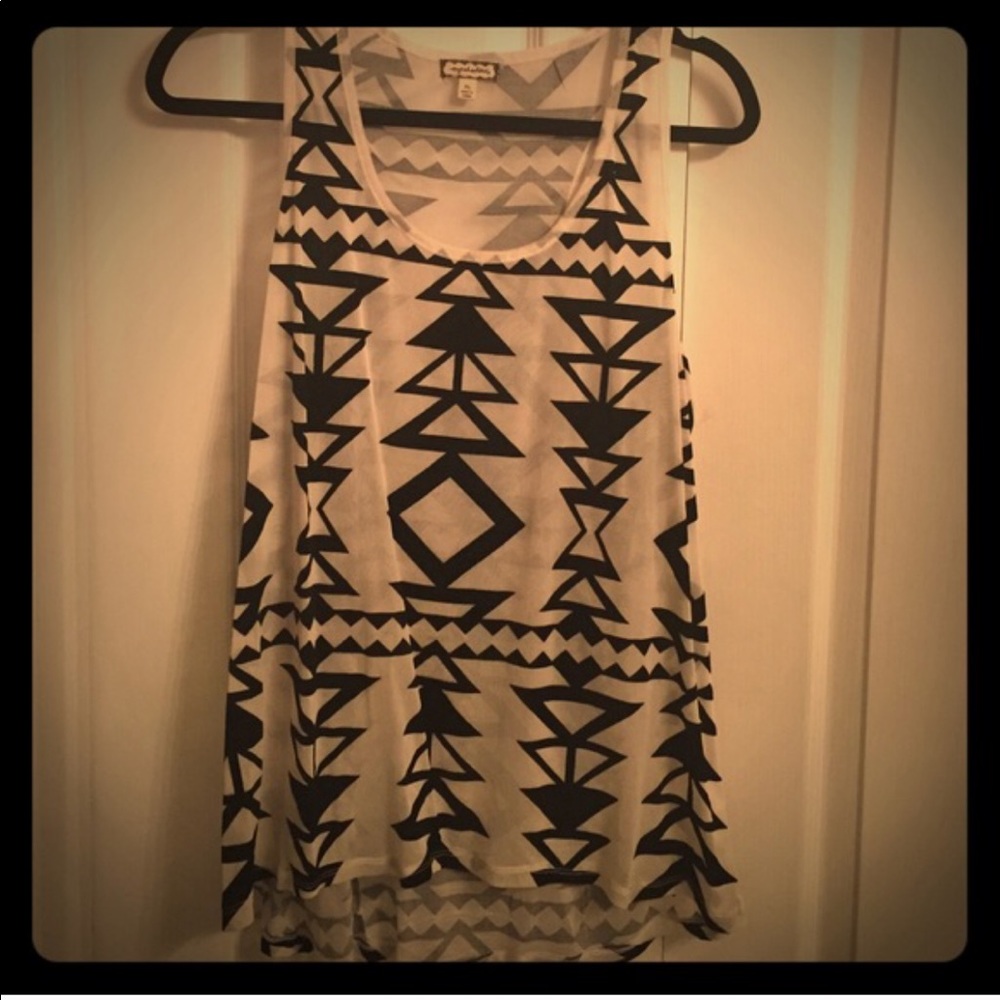 Trendy Geometric B&W Tank!